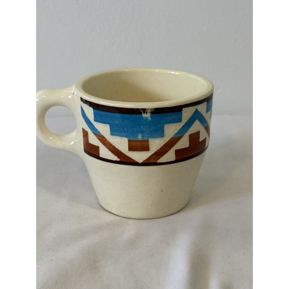 Black Tail Deer Pottery Mug Aztec Southwest Native American Design South Dakota